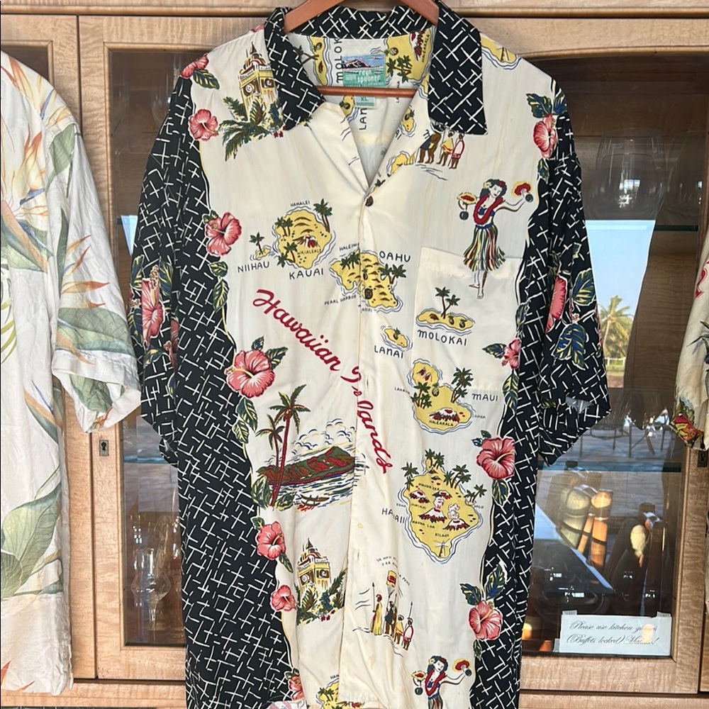 Reyn Spooner Hawaiian Islands Print Shirt - Black and Cream